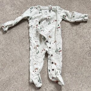 Finn & Emma Neutral Forest-Print Footed One-Piece for Baby - 0 to 3 months